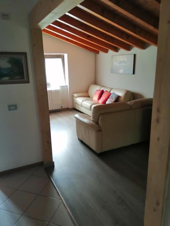 Casa Vacanze La Ca Del Cunfec Sondrio Luaran gambar
